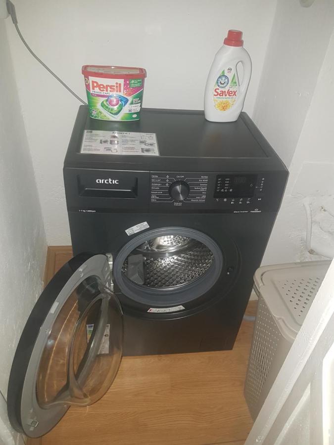 Apartament 2 Camere - Pitesti / 2-Rooms Apartment - ピテシュティ エクステリア 写真